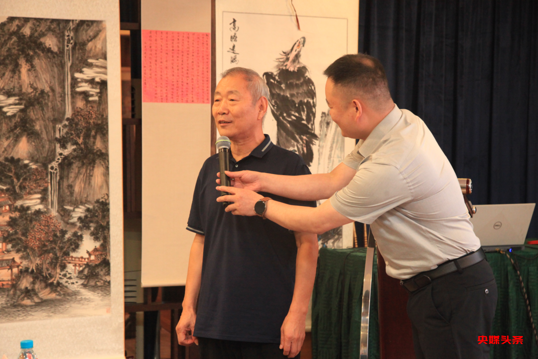 北美国际艺术家联合总会在郑州举行“和平和谐迈向未来”书画展暨书画联谊活动